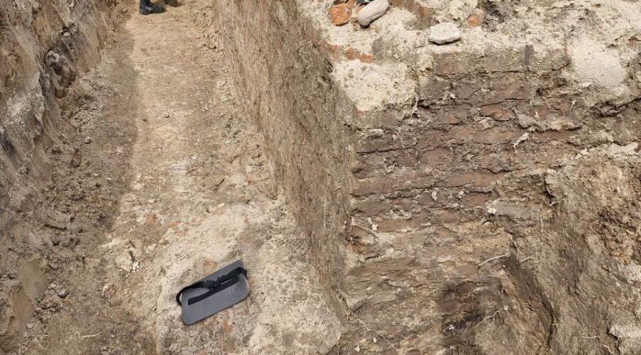 Заславский замок — в ходе раскопок найден подземный ход