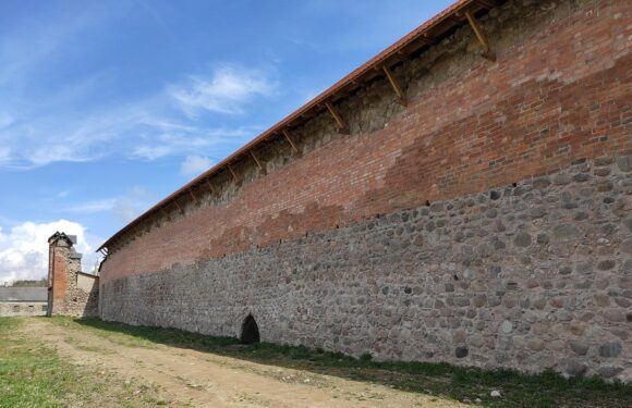 Кревский замок — завершился первый этап реставрации